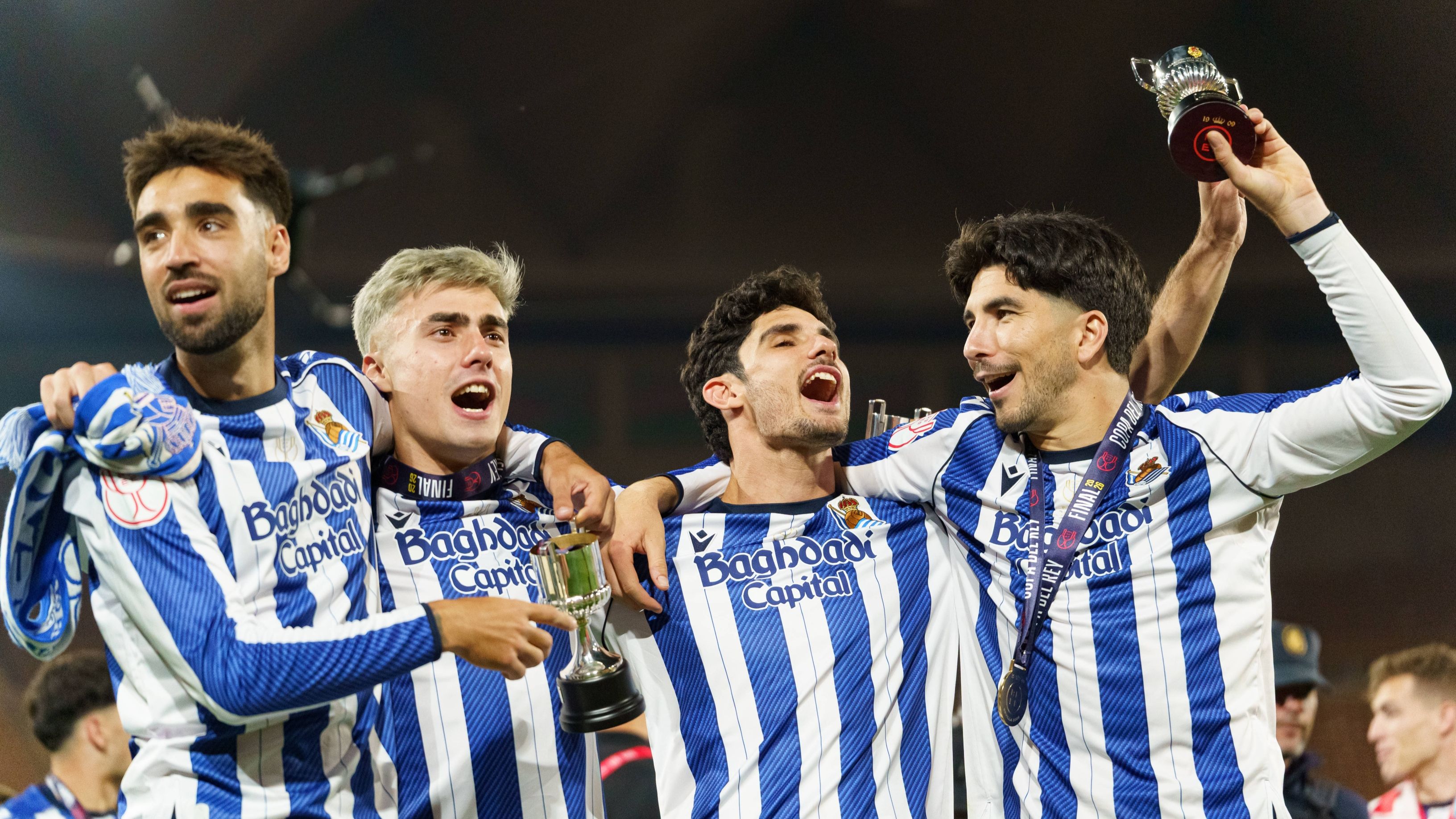 El tuit de la Real Sociedad que remueve a la afición del Valencia y retrata la gestión de Peter Lim 
