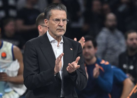 Pedro Martínez se corona como el mejor de Europa con Valencia Basket