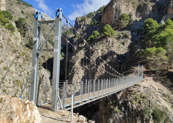 El pueblo andaluz con un puente colgante único en España