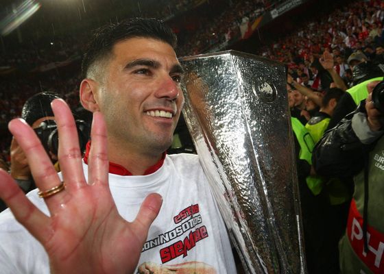 Nuevo reconocimiento del Sevilla a José Antonio Reyes