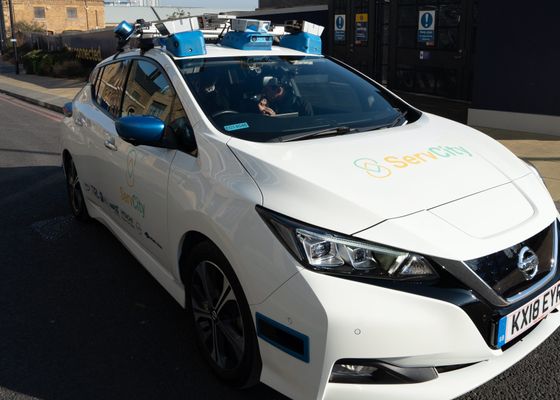 China pone en marcha su primer servicio de robotaxis sin conductor