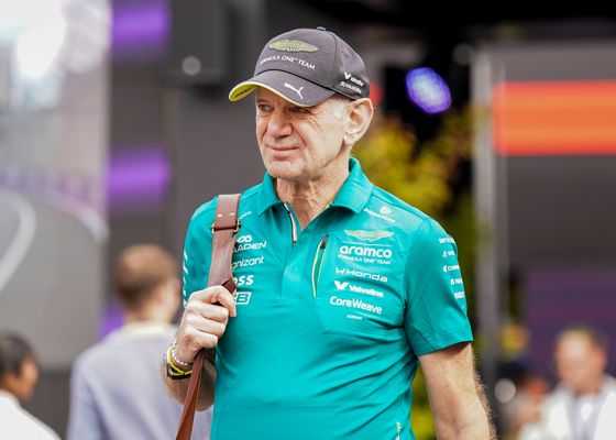 Aston Martin responde al ruido sobre Newey mientras crecen las dudas