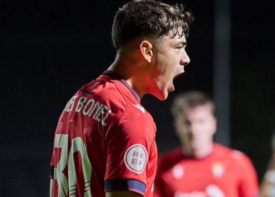 Asier Bonel, la nueva joya de Tajonar a la que Osasuna mira como delantero de futuro