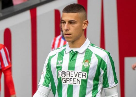 Otra renovación y cesión cerrada en el Betis