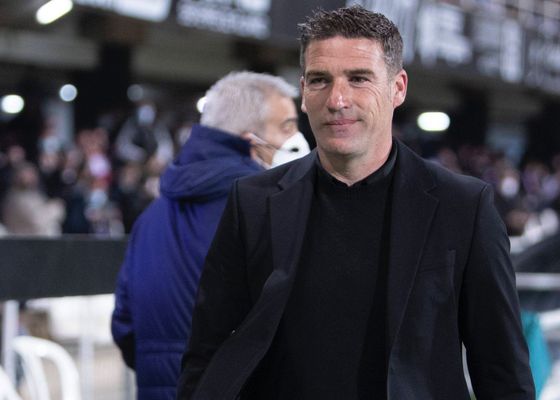 Sondeo por Rubén Albés, Julián Calero y Luis Carrión