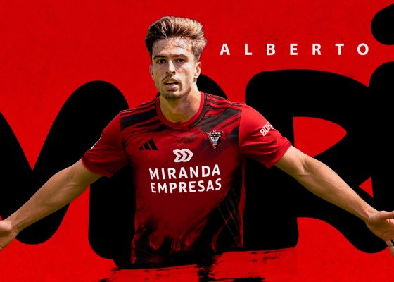 Renueva con el Valencia y se marcha cedido al Mirandés
