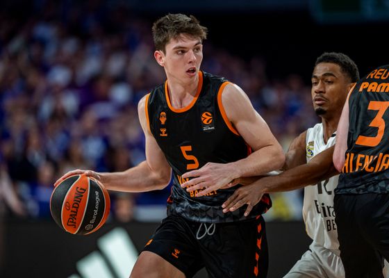De Larrea mira más allá del Real Madrid