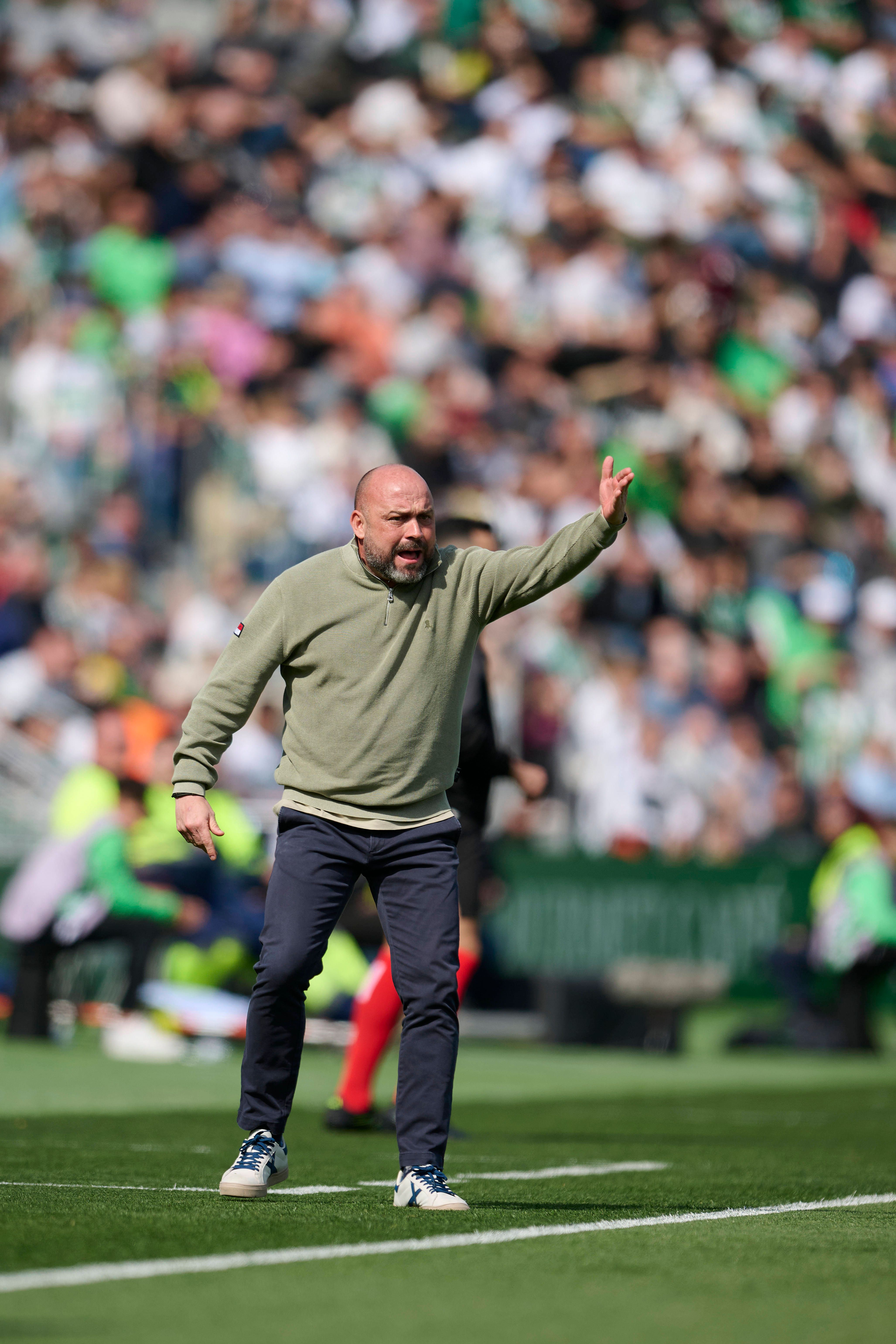 Manolo González sobre el presunto caso de racismo en el Elche-Espanyol: "Entiendo que será verdad"