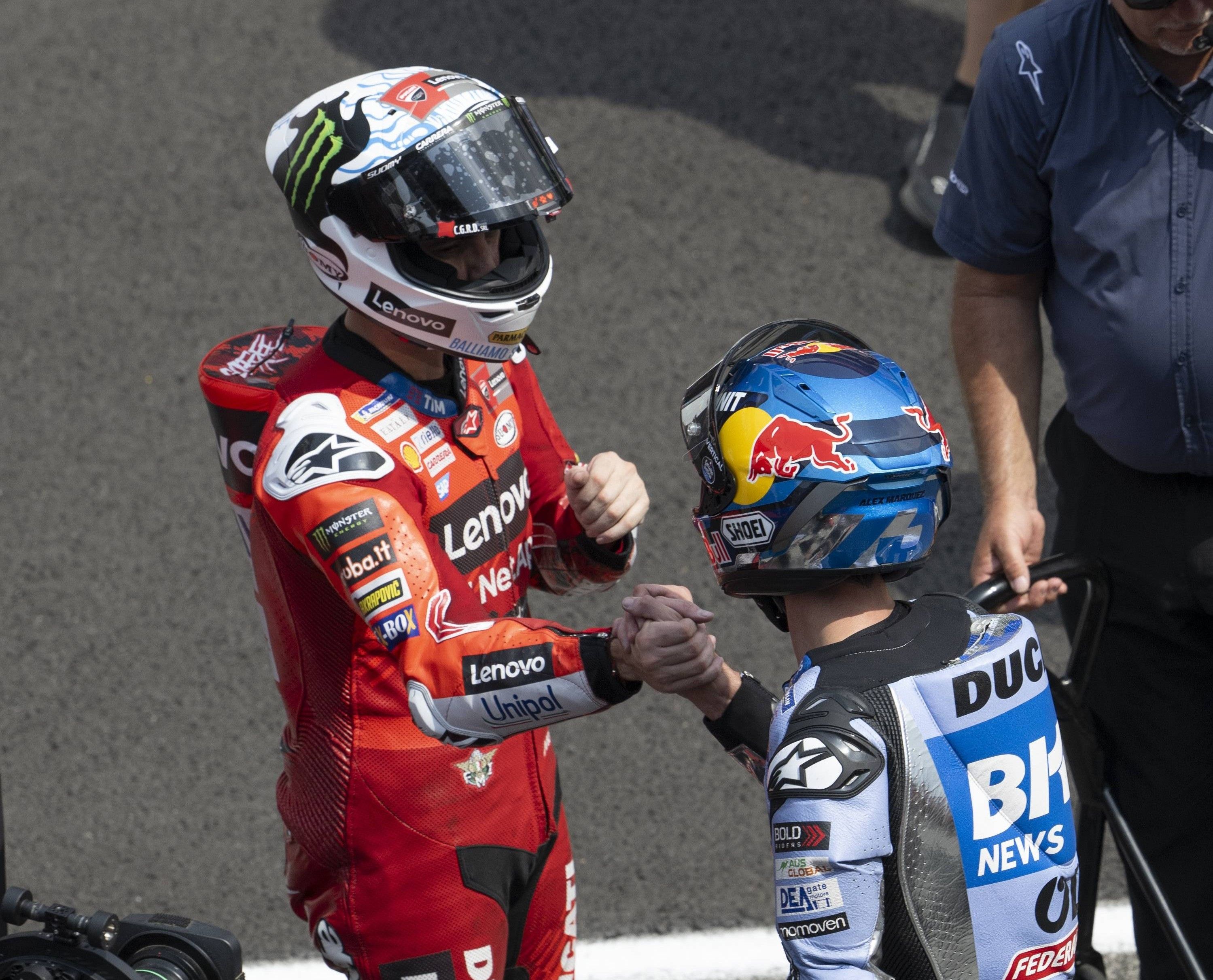 Álex Márquez da las claves a Bagnaia para plantar cara a Marc