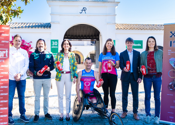 Sevilla celebra el X Half Triatlón con 600 deportistas de 50 provincias de toda España