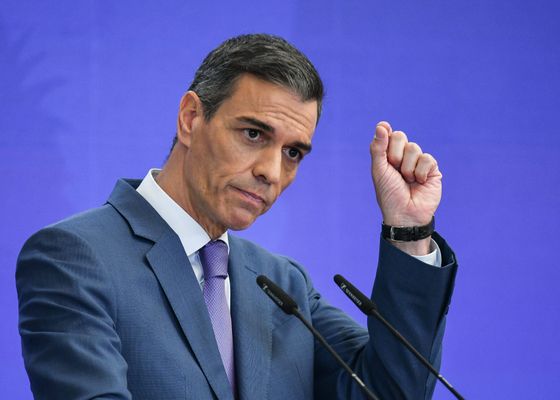 La canción del verano, una crítica contra Pedro Sánchez