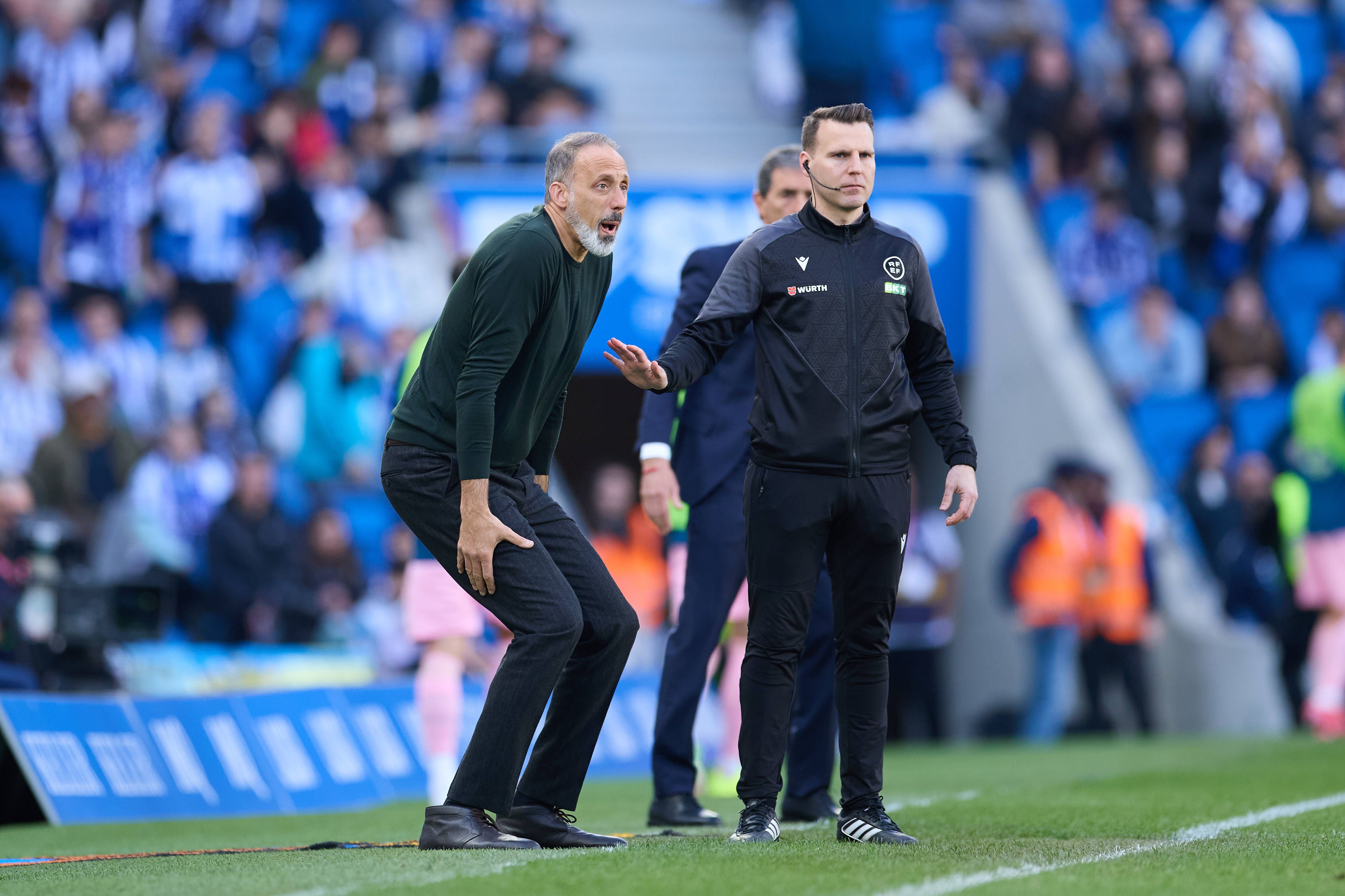 Matarazzo tampoco entiende a los árbitros ni al VAR: "Era roja contra Mikel, pero no sé porqué a veces el VAR no se utiliza, podía haber cambiado el partido"