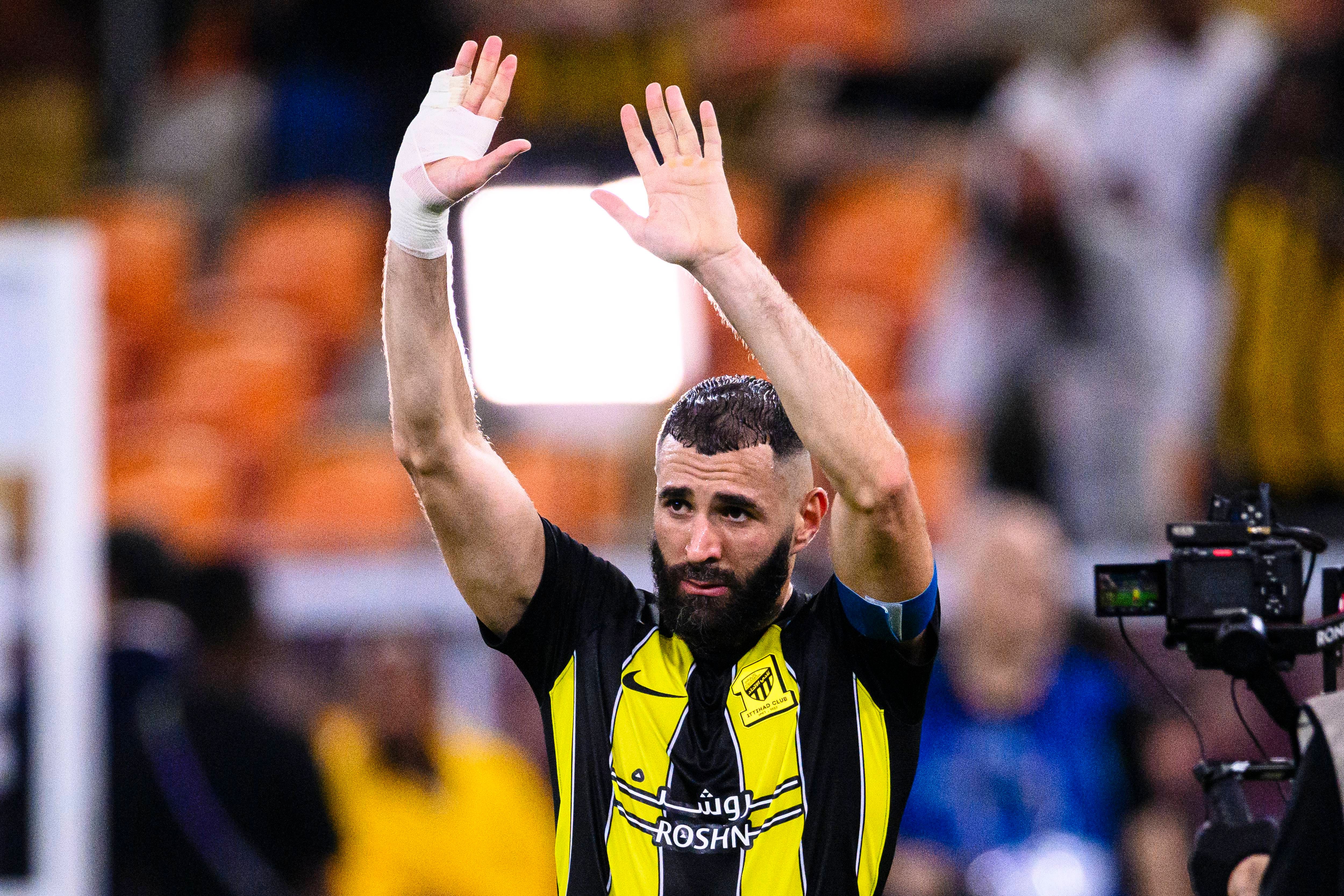 Benzema quiere jugar con Henry