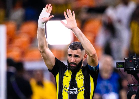 Benzema quiere jugar con Henry