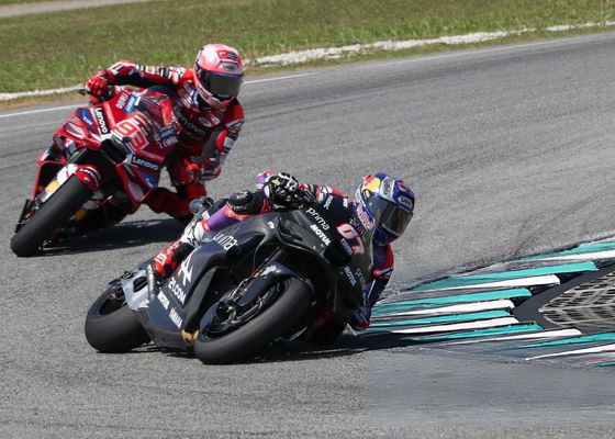 Marc Márquez marca territorio en el primer día de pruebas en Malasia