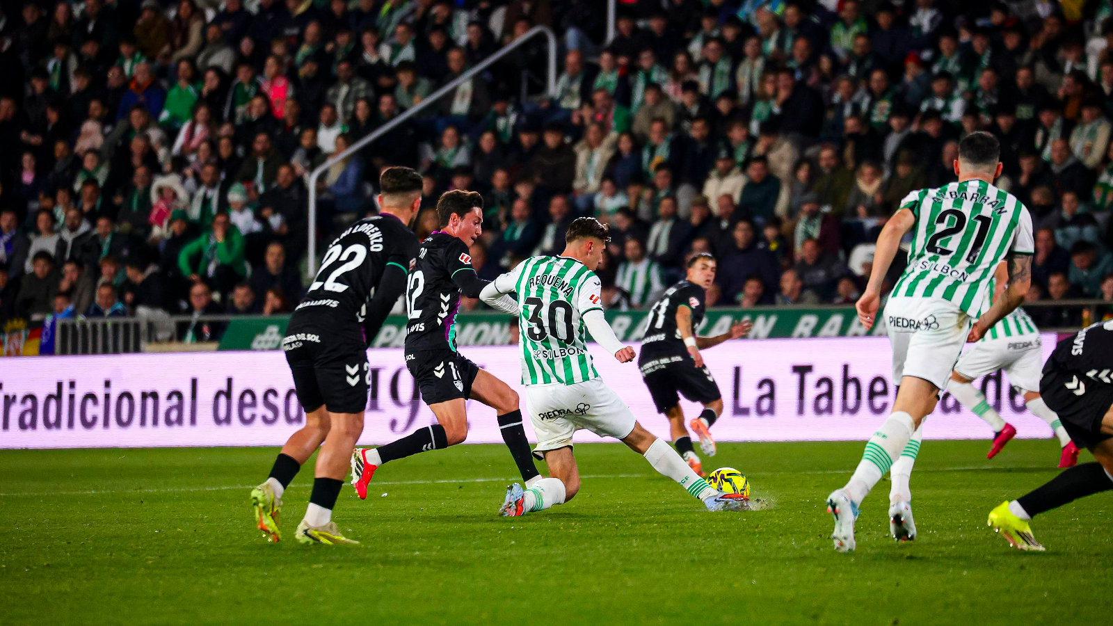 Córdoba y Málaga dejan a un lado el fútbol ante la tragedia en Adamuz