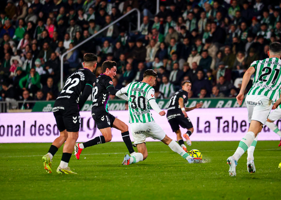 Córdoba y Málaga dejan a un lado el fútbol ante la tragedia en Adamuz