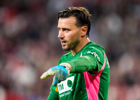 Dimitrievski pone algo de luz a su renovación con el Valencia: "Ojalá lleguemos a un acuerdo que convenga a ambas partes"