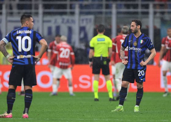 Guerra total entre dos jugadores del Inter de Milán