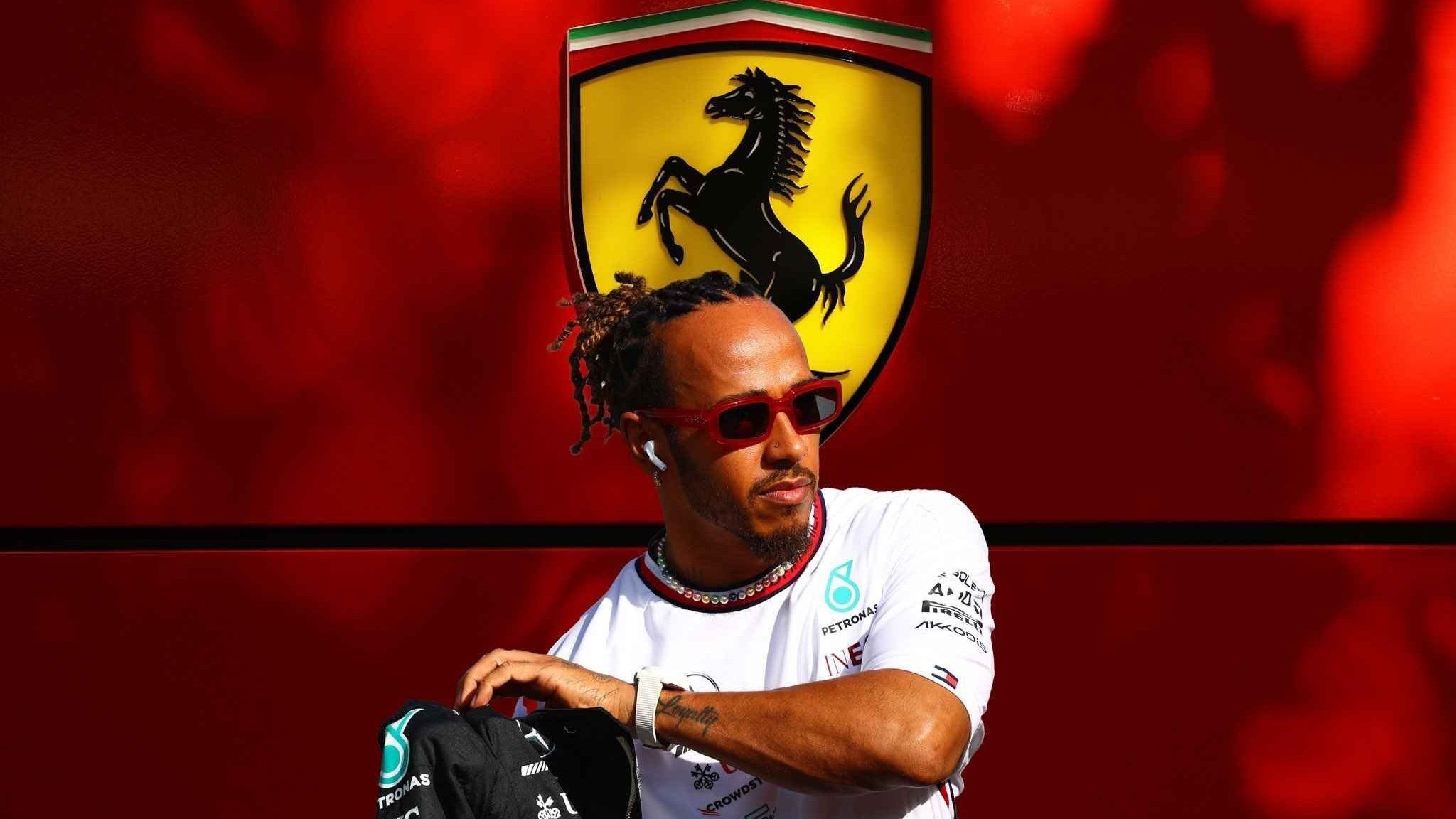 Sin Mercedes, Lewis Hamilton y Ferrari se van por la puerta grande de Montmeló