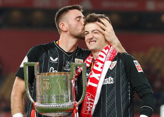 La portería sacude el mercado de fichajes del Athletic Club: Unai Simón, Agirrezabala, Álex Padilla y Mikel Santos