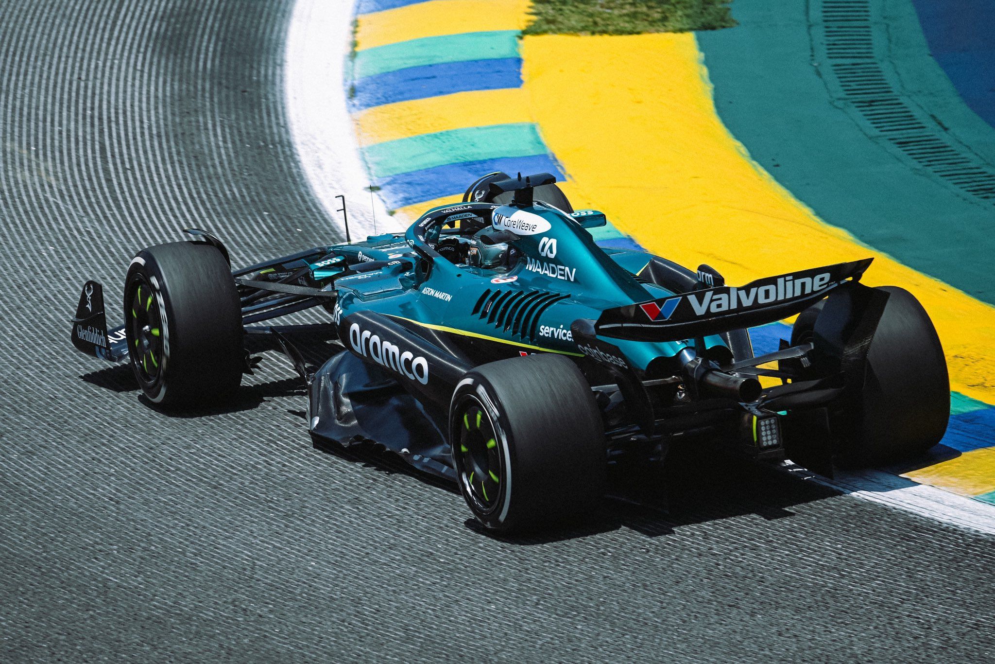 Fernando Alonso sufre más de lo esperado en Interlagos