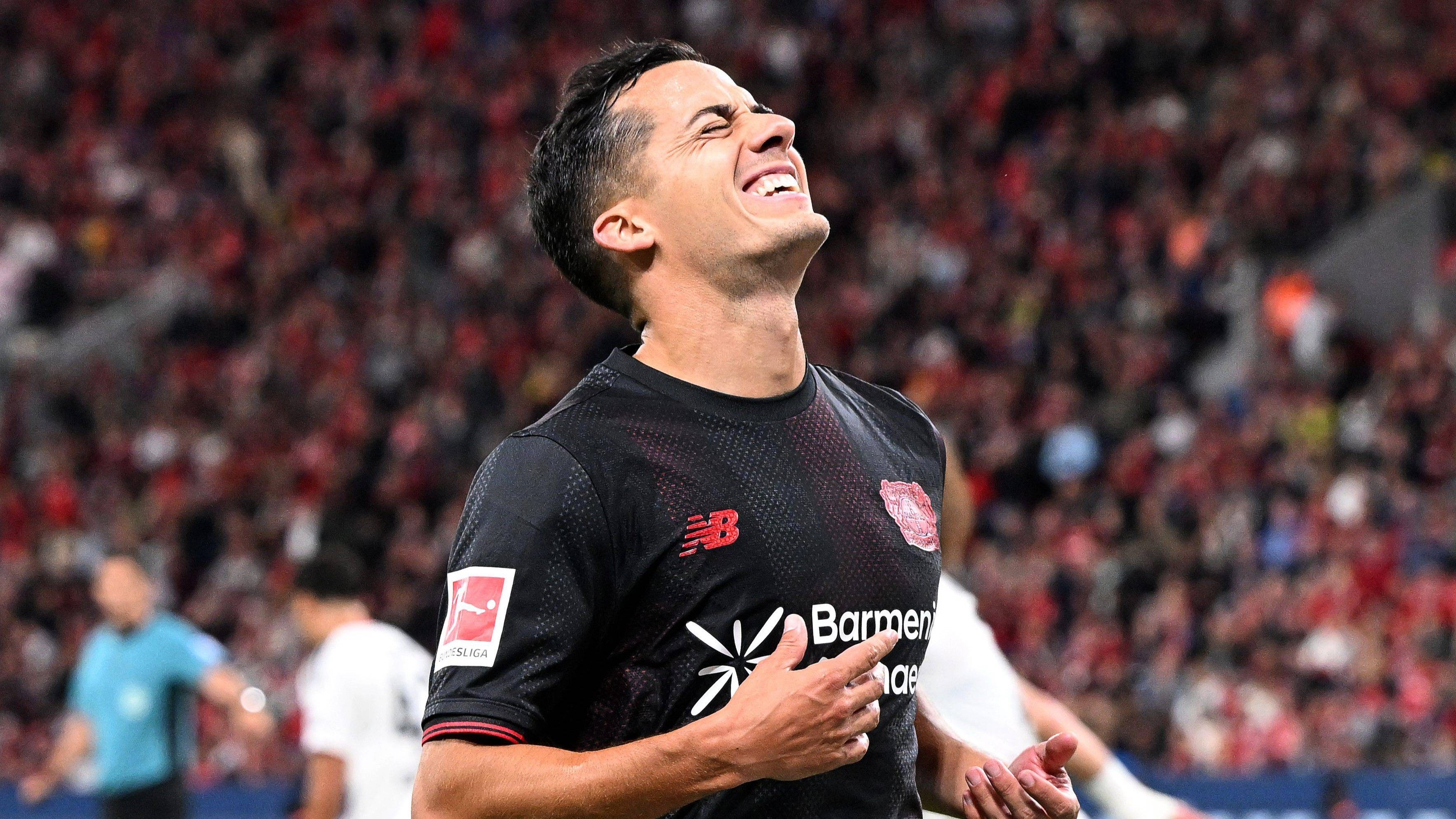 Lucas Vázquez juega los 90 minutos en la victoria del Bayer Leverkusen 3-1 sobre el Eintracht