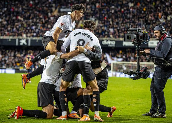 Valencia - Elche: horario, canal y dónde ver hoy en TV y online el partido de la jornada 19 de LaLiga