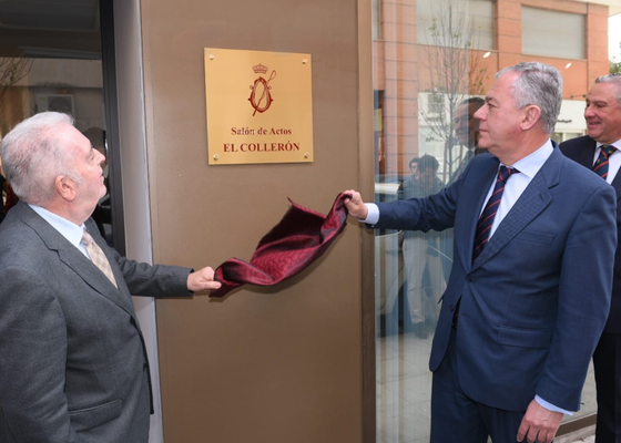 El alcalde de Sevilla, José Luis Sanz, inaugura la Sala de Exposiciones 'El Collerón' del Real Club de Enganches de Andalucía