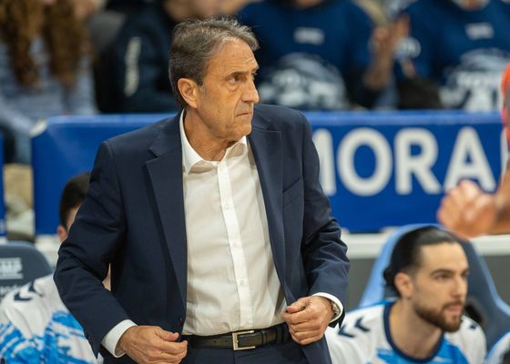El Río Breogán ata su futuro a Luis Casimiro otro año más