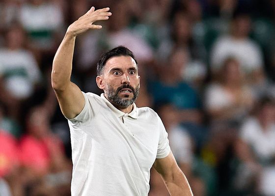 Sarabia quiere poner ante el Rayo la guinda a "un 2025 histórico" del Elche