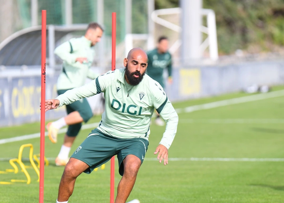 Fali revive su calvario: nueva lesión en el Cádiz
