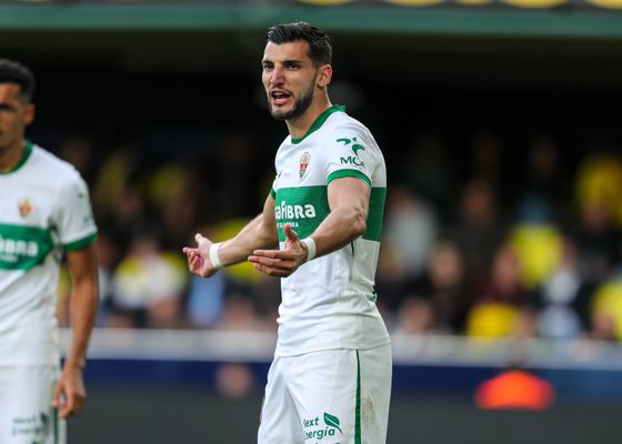 Rafa Mir lanza un mensaje a Sevilla y Valencia: "Me daría mucha pena que bajaran" 