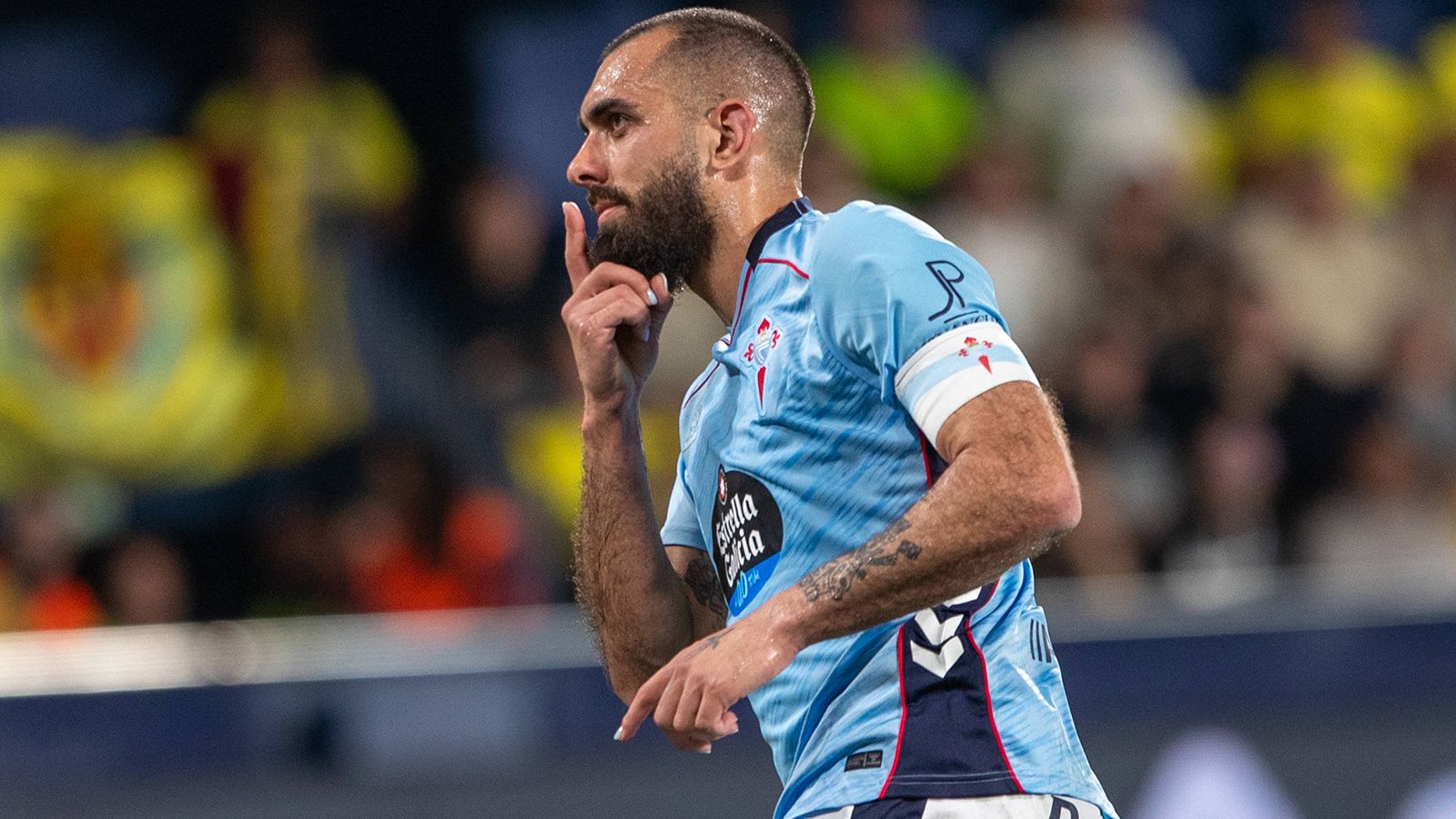 Borja Iglesias lanza un mensaje que no gustará a la afición del Villarreal: "Me han sorprendido"
