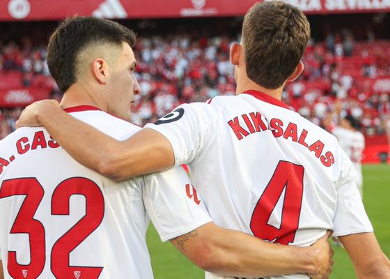 "Lo de Castrín y Kike Salas es una locura", destaca un ilustre canterano del Sevilla