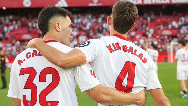 "Lo de Castrín y Kike Salas es una locura", destaca un ilustre canterano del Sevilla
