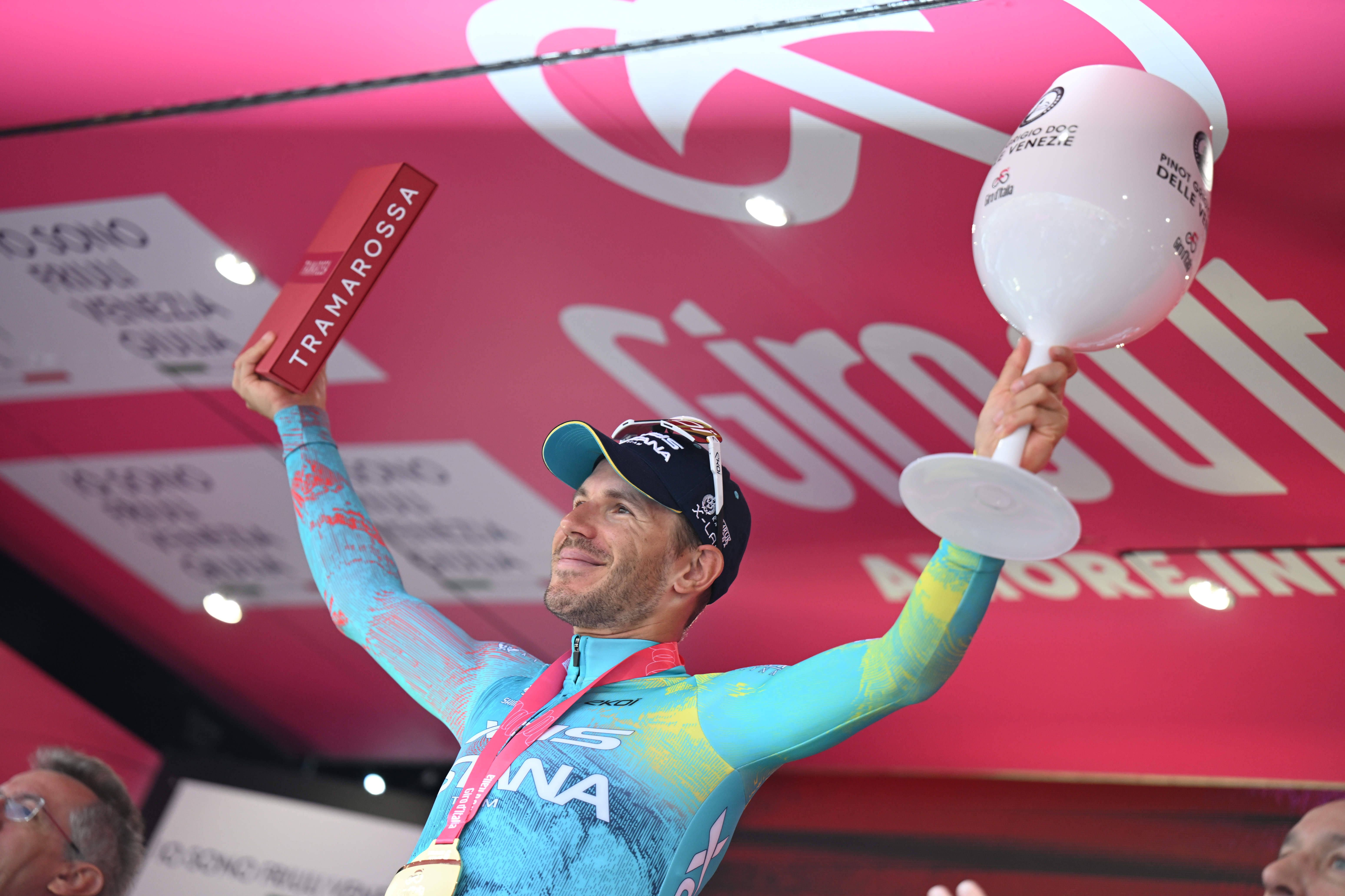 Clasificación Giro de Italia 2026 tras la 6 etapa | Ballerini da el golpe y Eulalio se queda con el rosa