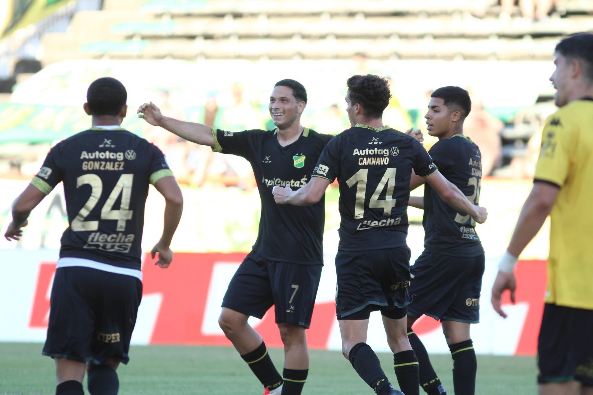 El Elche anuncia un acuerdo por el fichaje de Abiel Osorio hasta 2029
