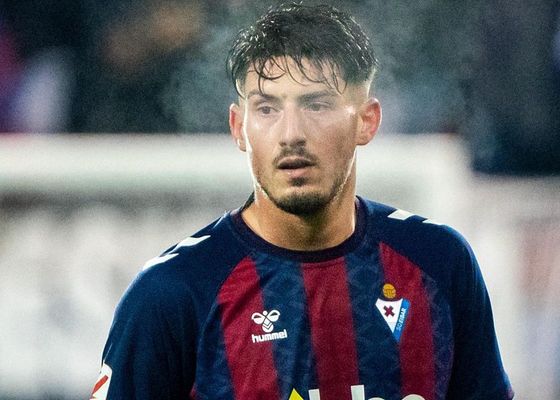 El Eibar confirma tres despedidas de golpe