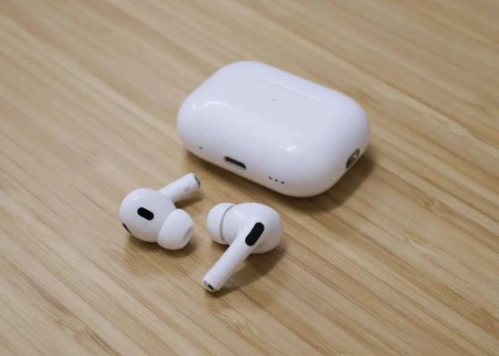 Estos auriculares tienen más autonomía que los AirPods y cuestan menos de 14 euros en Amazon
