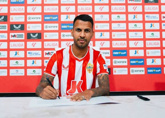 Las dudas de Jonathan Viera en su presentación con la UD Almería