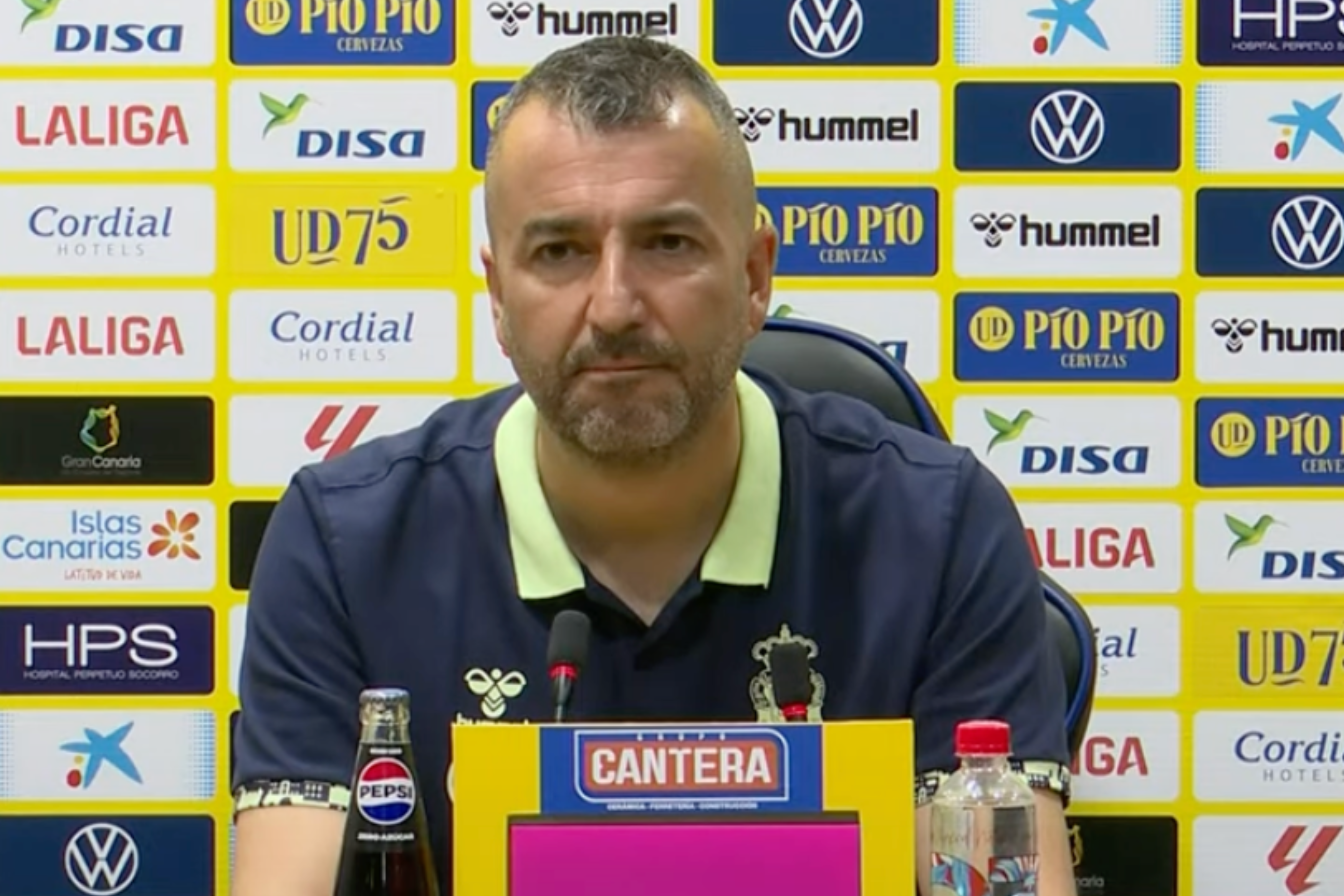 Diego Martínez carga contra los rumores y se centra en la salvación antes del partido con el Valencia
