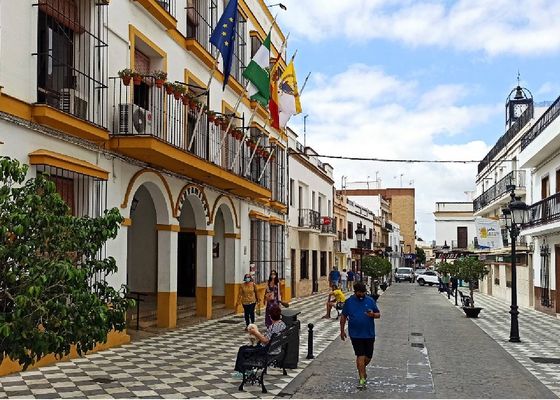 Denuncian a la consejera de Salud y a altos cargos del SAS por permitir una "exposición prolongada a agentes químicos"