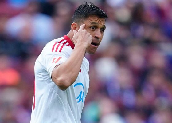 Puerta abierta para Alexis Sánchez tras acabar en el Sevilla: "Si quiere, esta puede ser su casa"