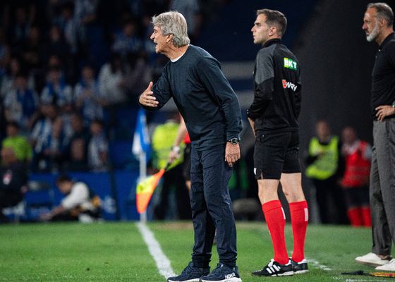 Pellegrini intenta explicarlo: lesiones de Natan y Ricardo Rodríguez, Isco Alarcón de 'falso 9' y el caos del final  