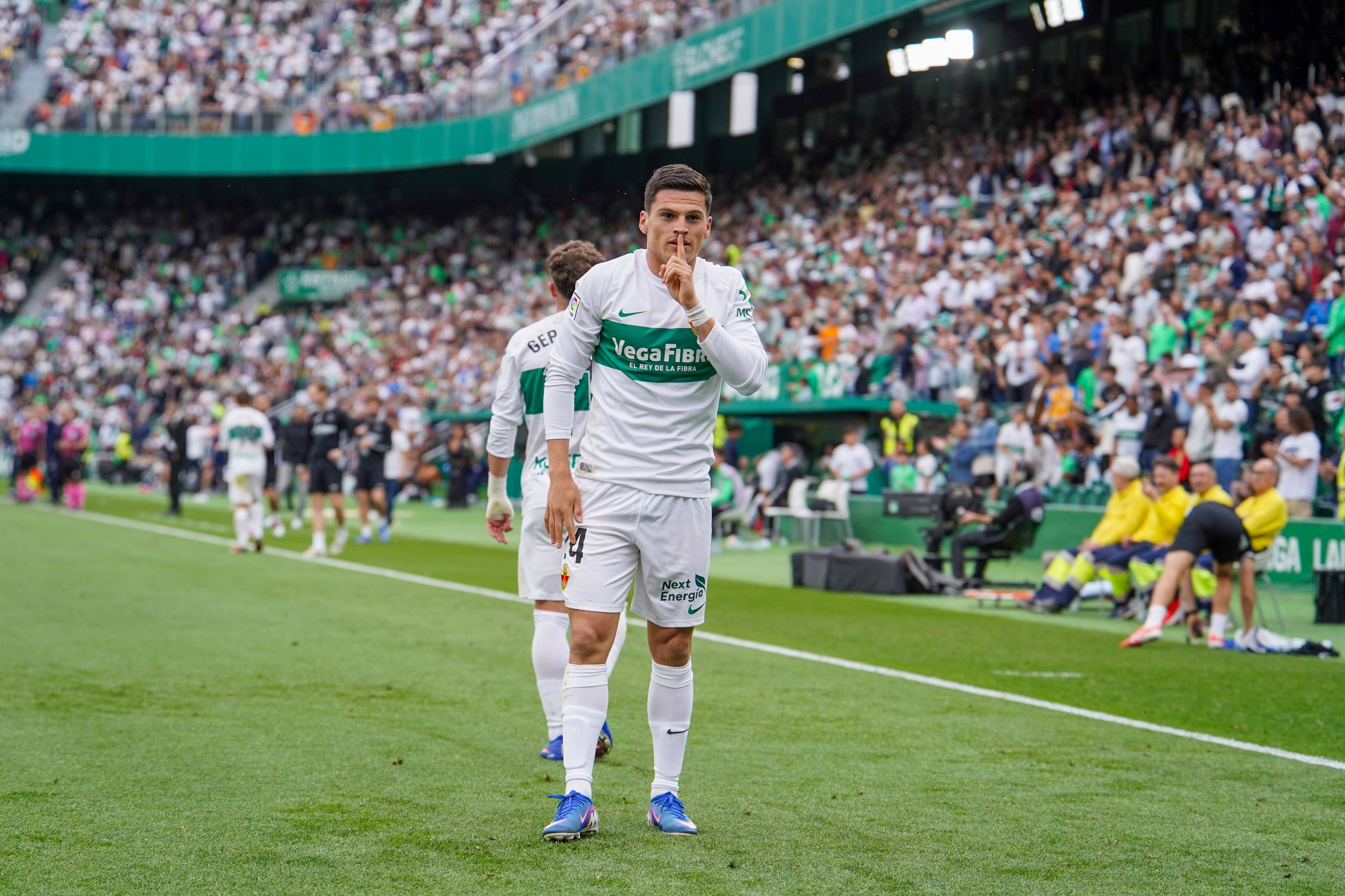 El gol de Lucas Cepeda en el Elche - Valencia pone patas arriba el descenso en LaLiga