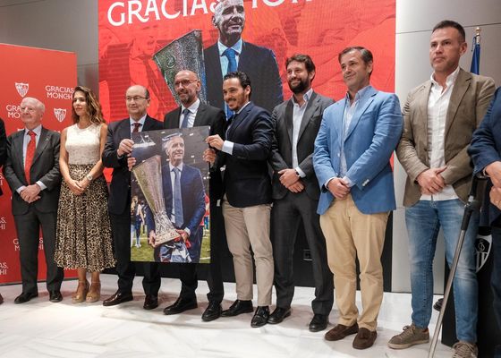 El motivo del fracaso, según Monchi: "Si trabajas en el Sevilla FC, tu enemigo no puede vestir de blanco y rojo" 