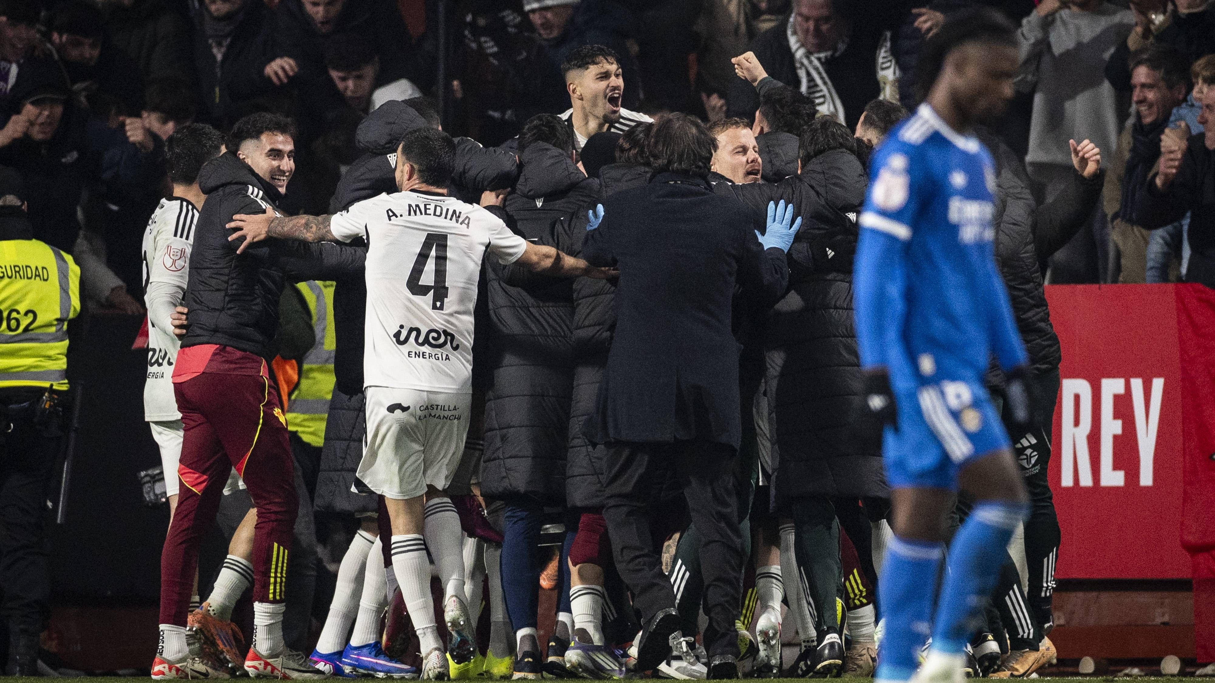 La afición señala al culpable de la crisis del Real Madrid: "Sin duda, el presidente Florentino Pérez"