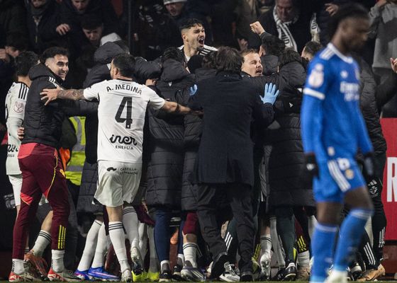 La afición señala al culpable de la crisis del Real Madrid: "Sin duda, el presidente Florentino Pérez"