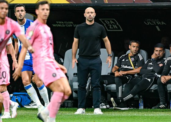 Mascherano ni se lo piensa